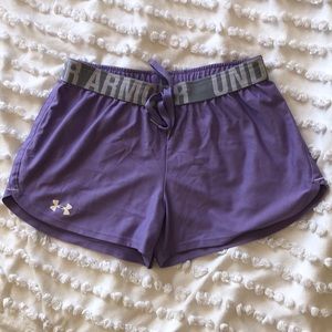 Under Armor Loose Heatgear Shorts